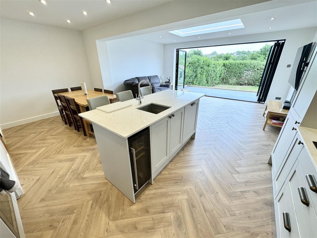 Property photo 2 of 15 Img_2532.Jpg