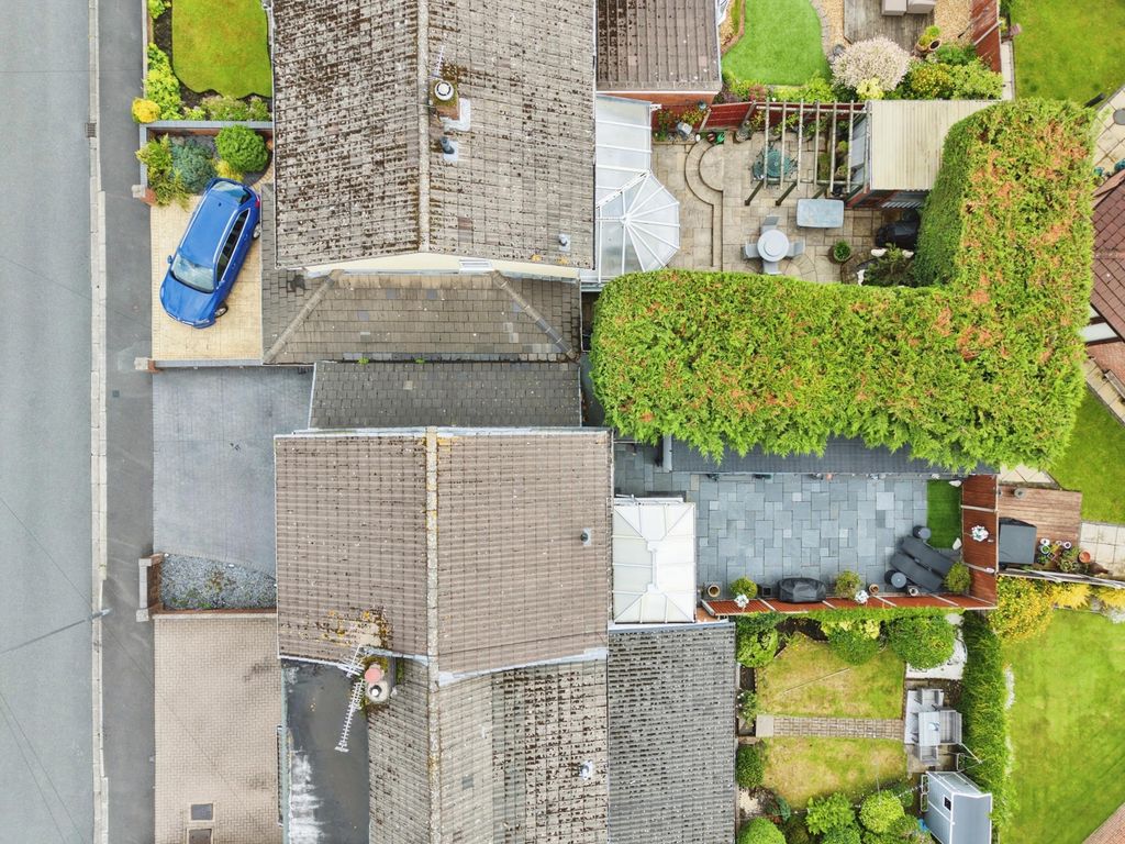 Property photo 2 of 45