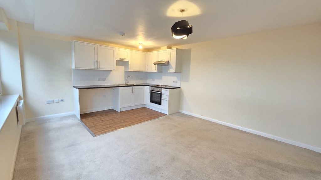 Property photo 3 of 7 20260121_130257