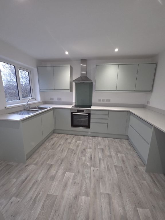 Property photo 2 of 12 Photo 1