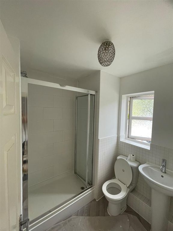 Property photo 2 of 5 27D699Fa-A0F6-4240-A82F-363D23C083A4.Jpeg