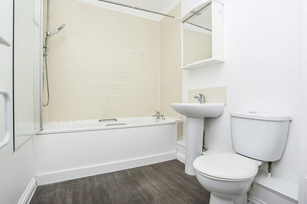 Property photo 2 of 11 Img_4958