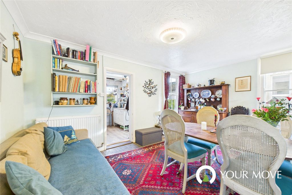 Property photo 2 of 19 Picture No. 20