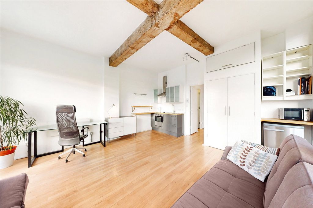 Property photo 2 of 12 Picture No. 04