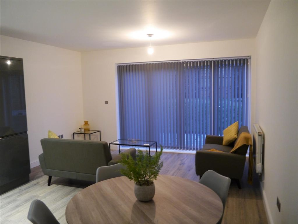 Property photo 3 of 12