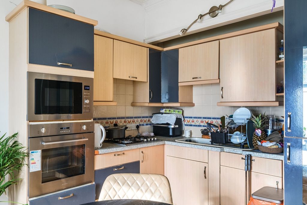 Property photo 2 of 8