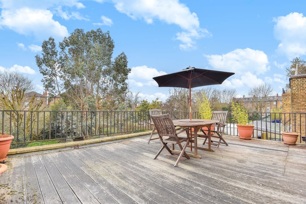 Property photo 2 of 7 247768 (7)