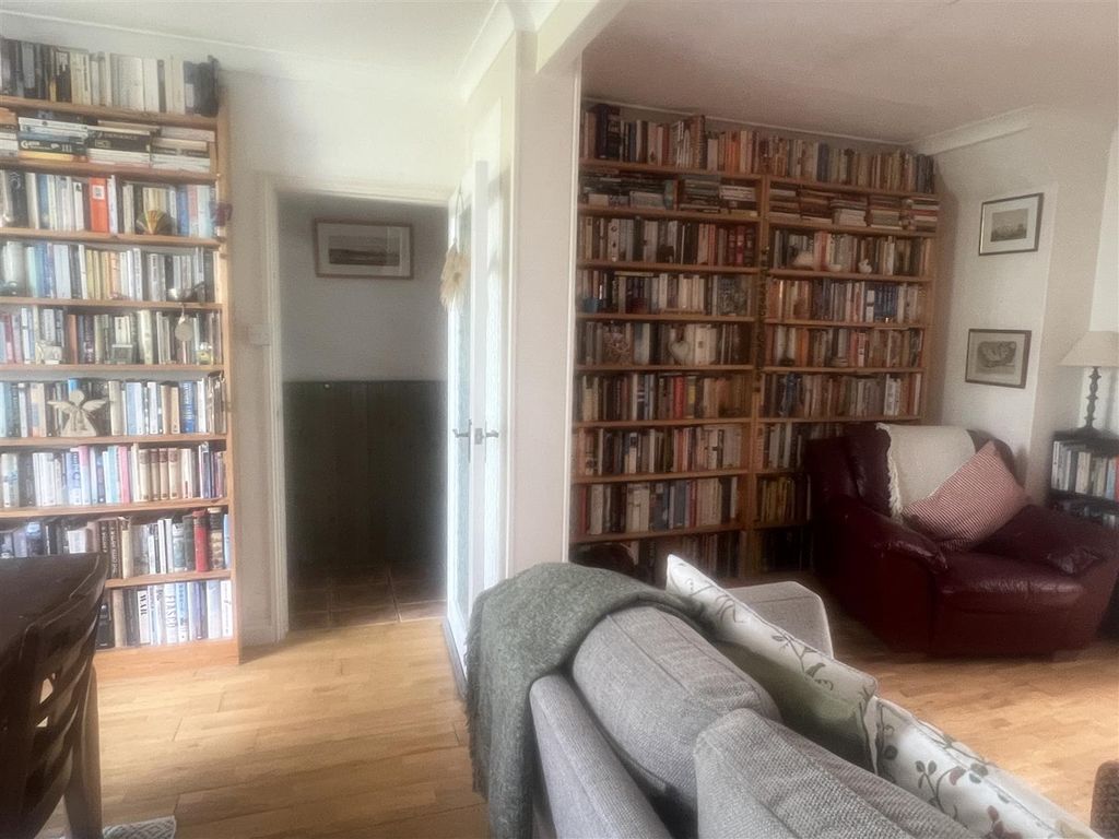 Property photo 3 of 27 Lounge/Dining Room