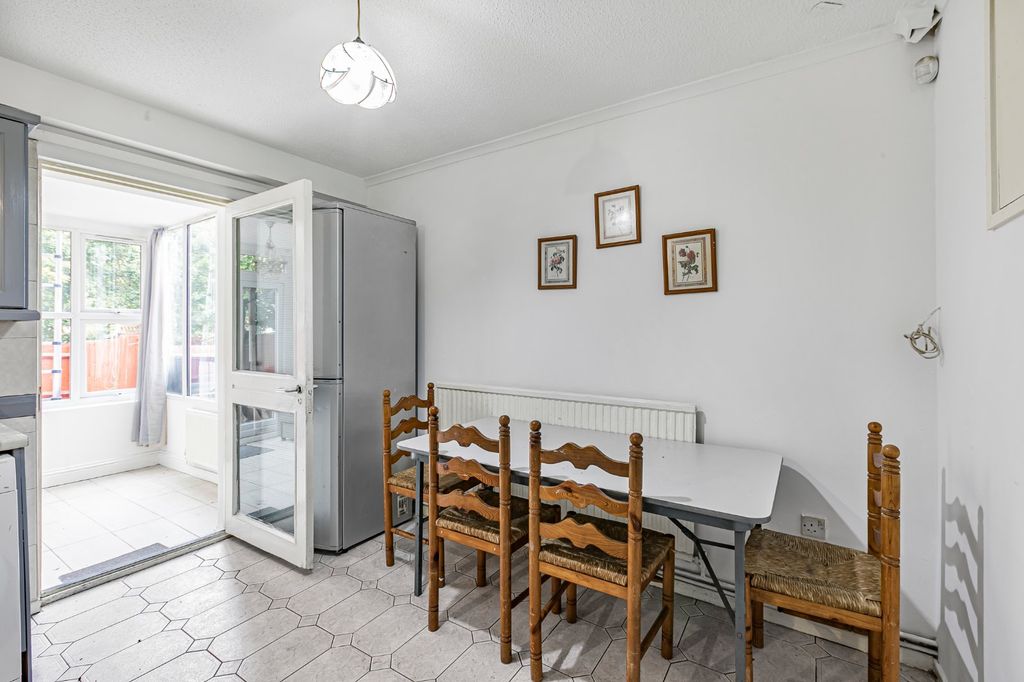 Property photo 2 of 17 Picture No. 02