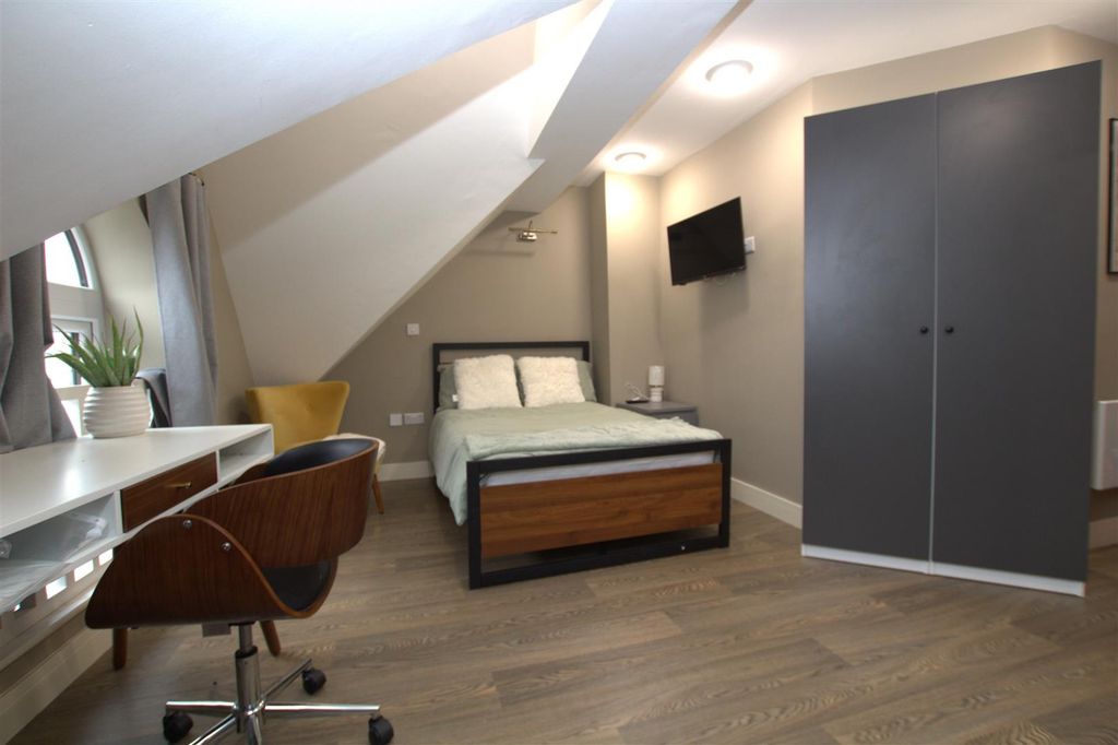 Property photo 1 of 5 Flat 10 .Jpg
