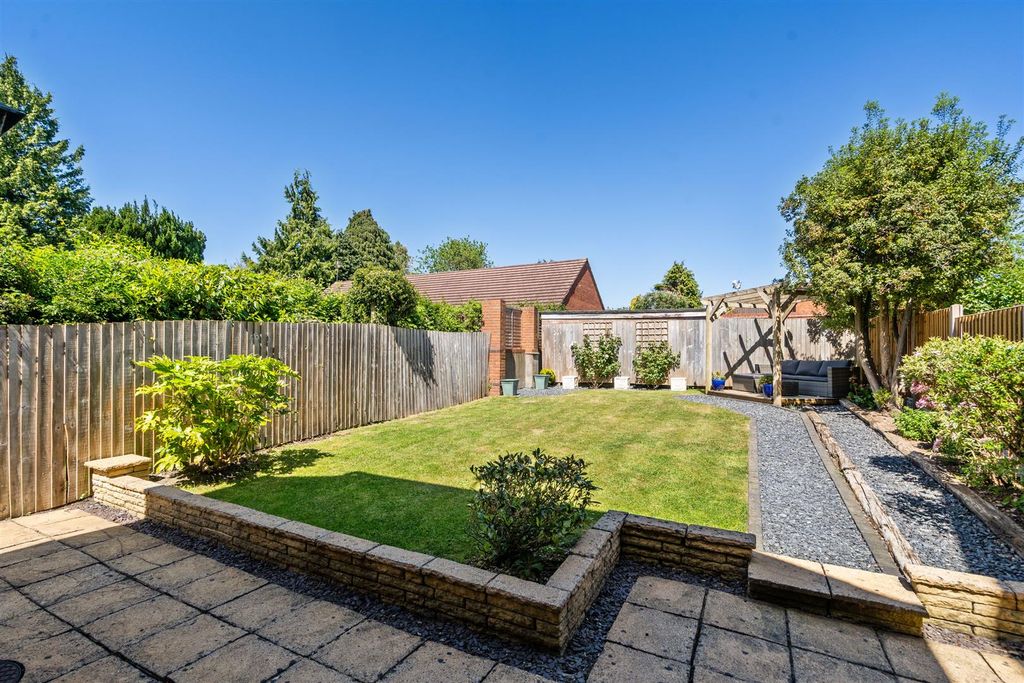 Property photo 2 of 17 2 Enderby Close Bentley Heath_5.Jpg