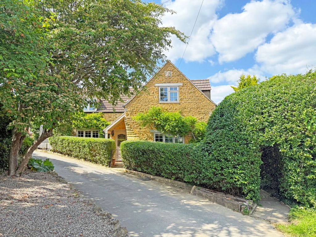 Property photo 1 of 38