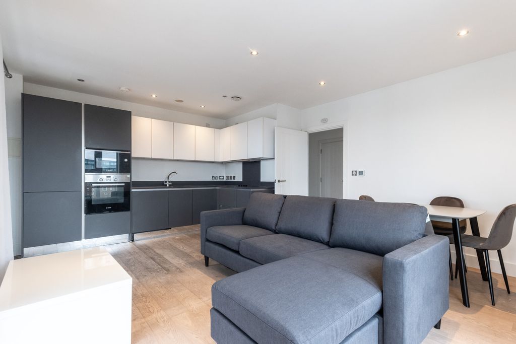 Property photo 2 of 10 Photo 9