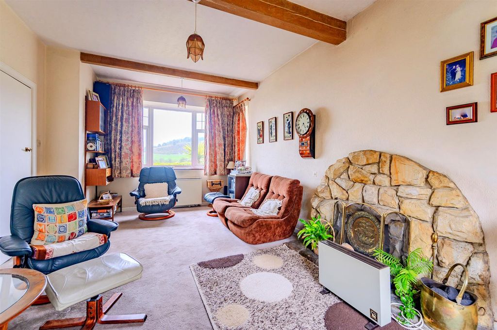 Property photo 2 of 38 Dsc_1051 (1).Jpg