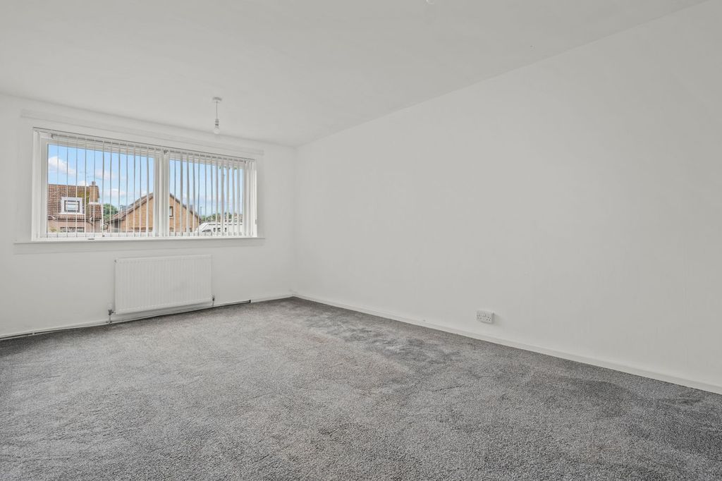 Additional image 4 of 2 bed flat for saleWallace Court, Grangemouth FK3