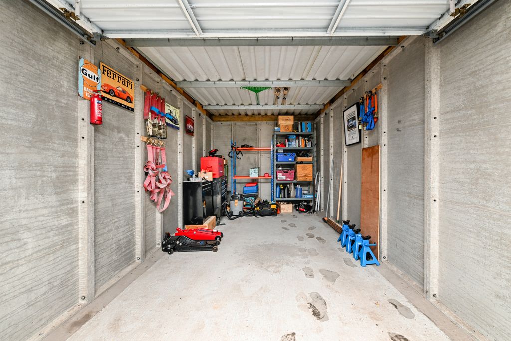 Property photo 2 of 7 Property Image 2