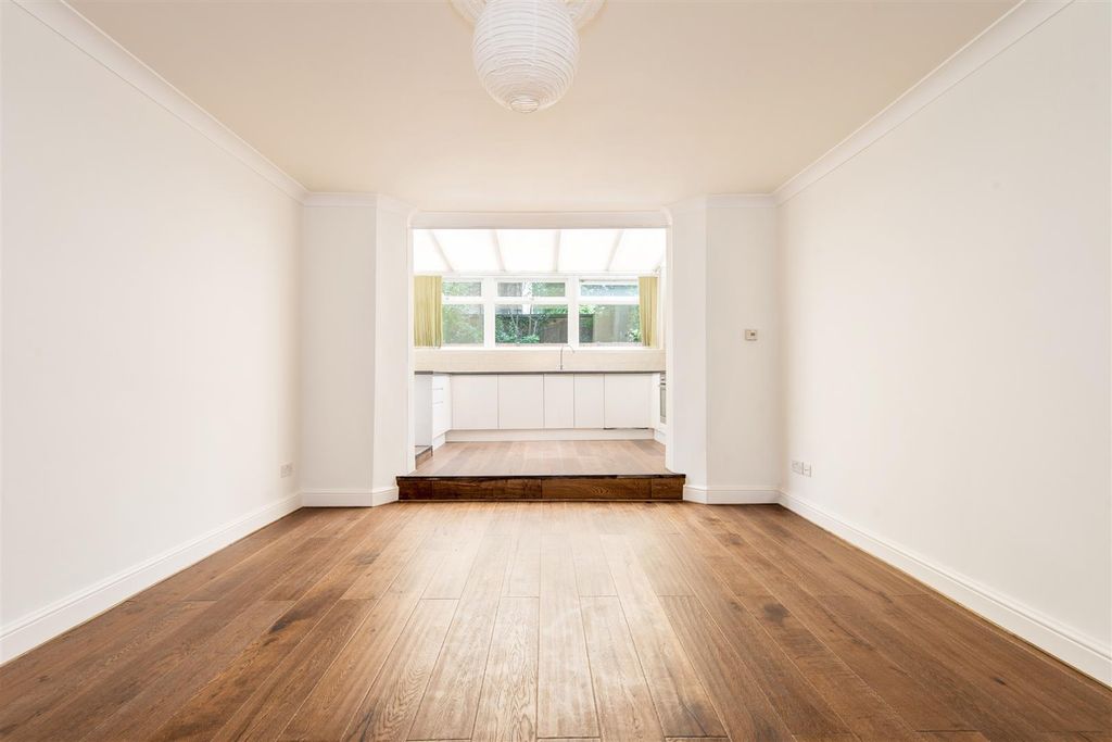 Property photo 2 of 15 Highres1592779.Jpg