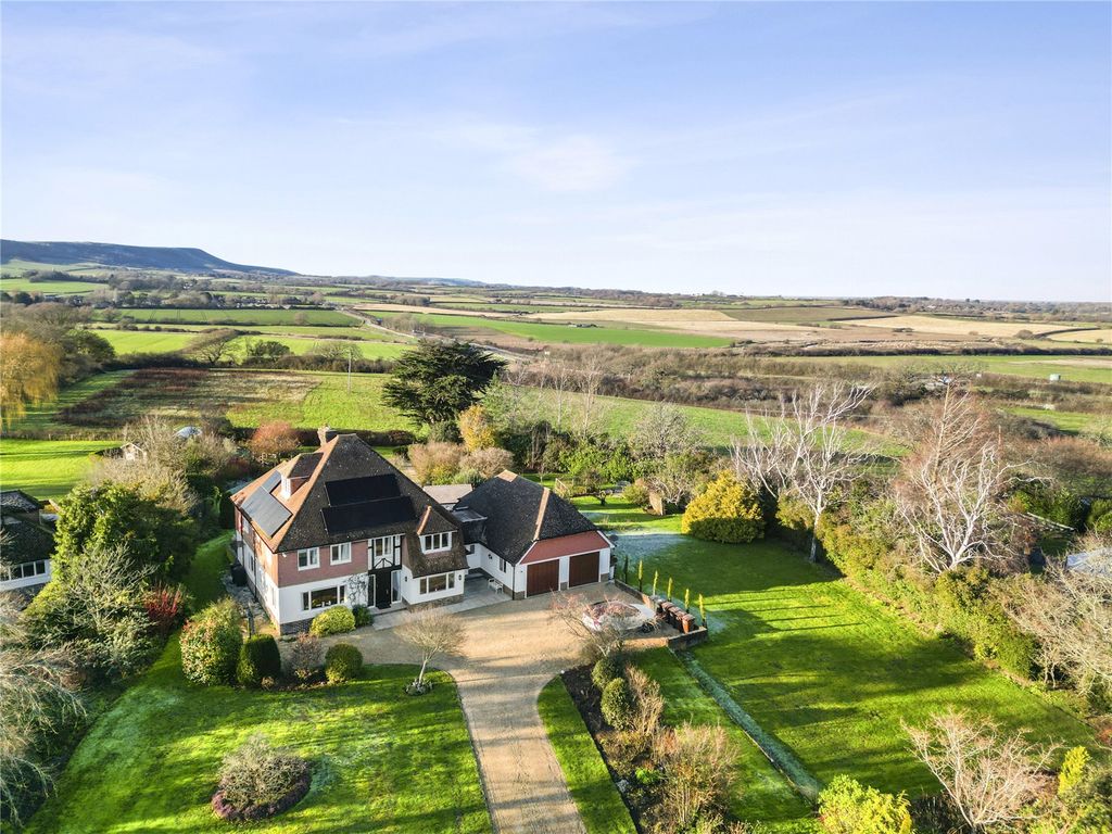 Property photo 3 of 49 Picture No. 40