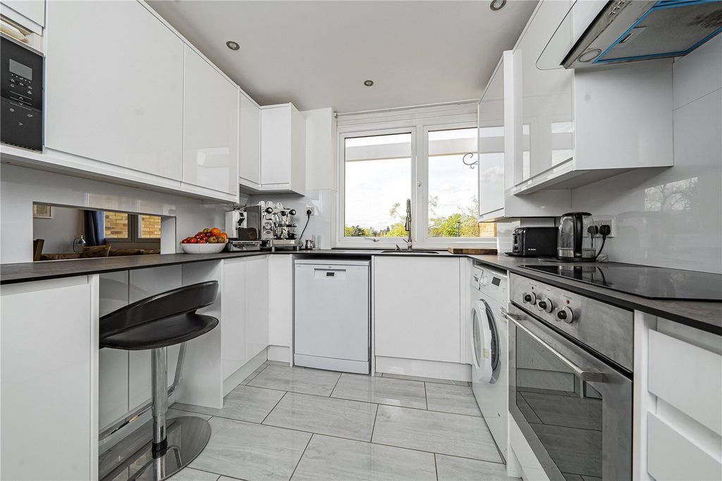 Property photo 3 of 20 Picture No. 22