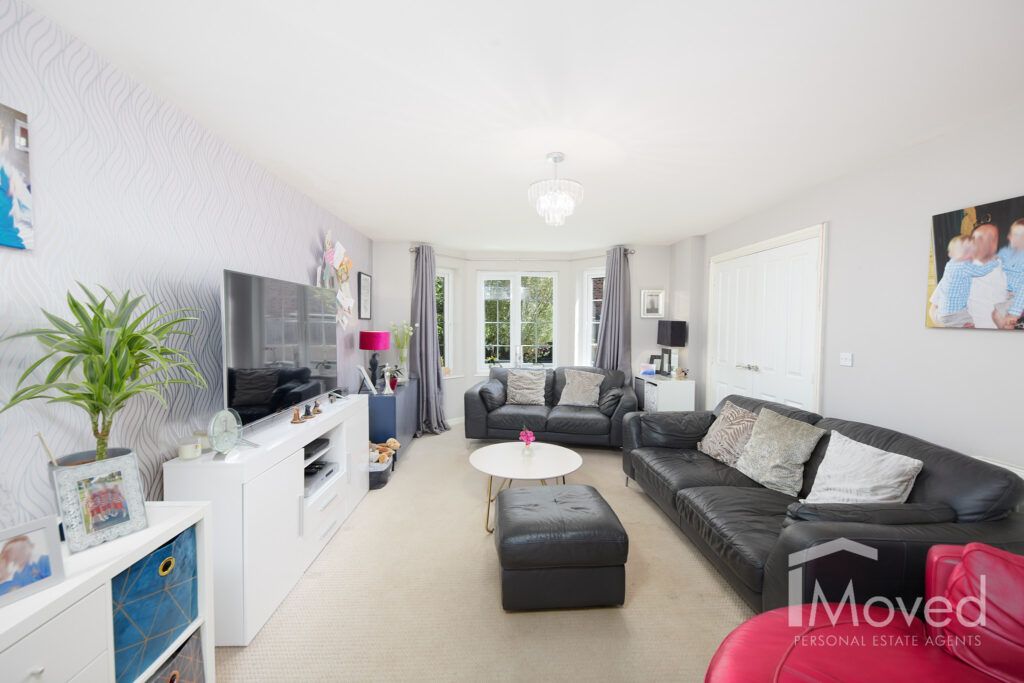 Property photo 3 of 27