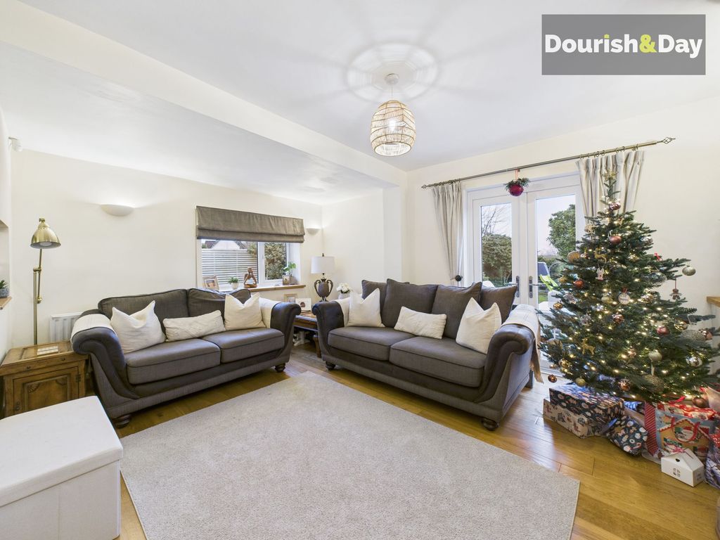 Property photo 3 of 21