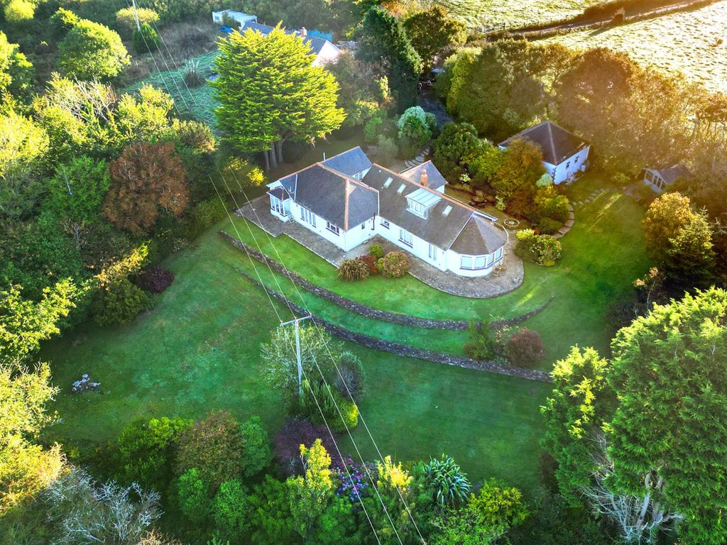 Property photo 1 of 38 Pipers Green Dronea-4.Jpg