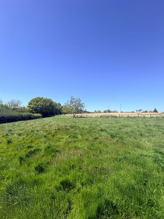 Property photo 2 of 7 Image00006