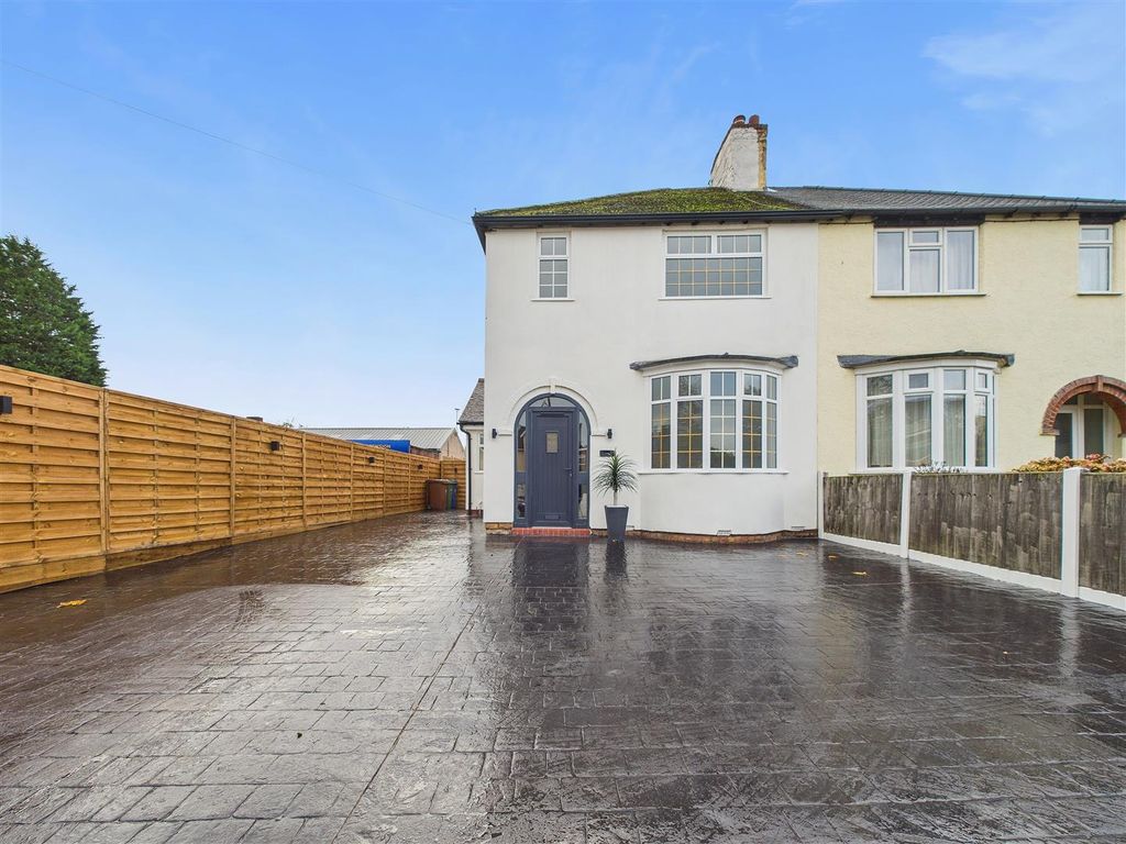 Property photo 1 of 14 Cam01407G0-Pr0034-Still018.Jpg