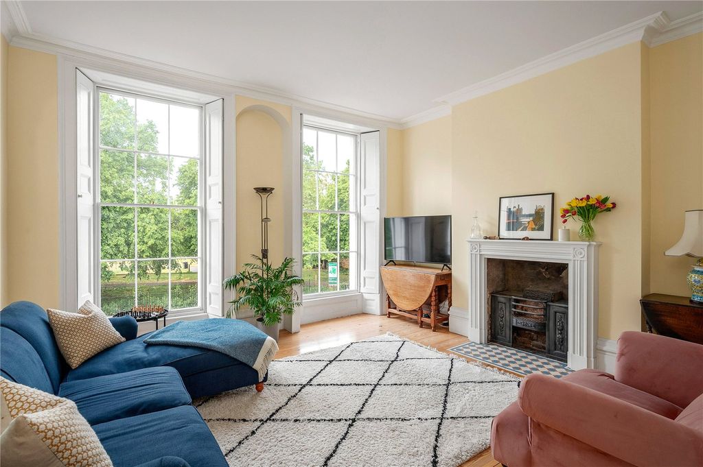 Property photo 2 of 16 Reception Room