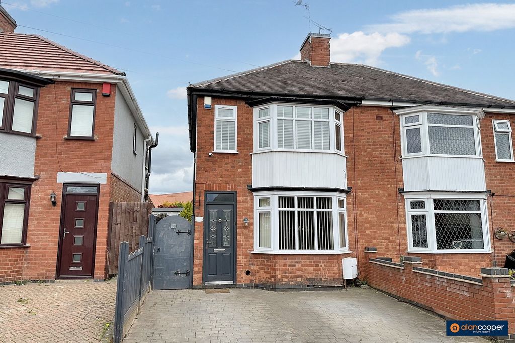 Property photo 1 of 16 4043411