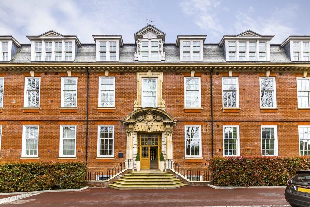 Property photo 1 of 5