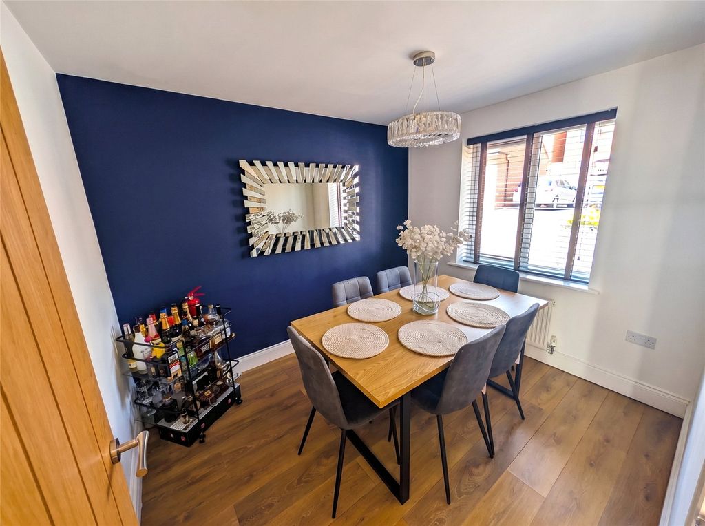 Property photo 2 of 14 Picture No. 44