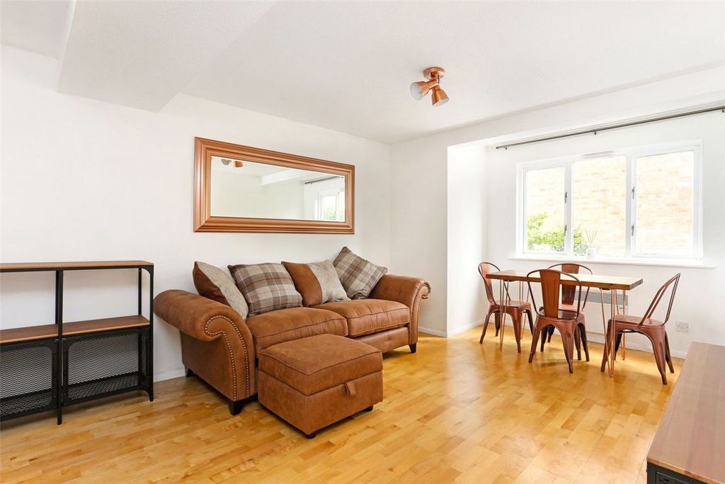Property photo 2 of 5