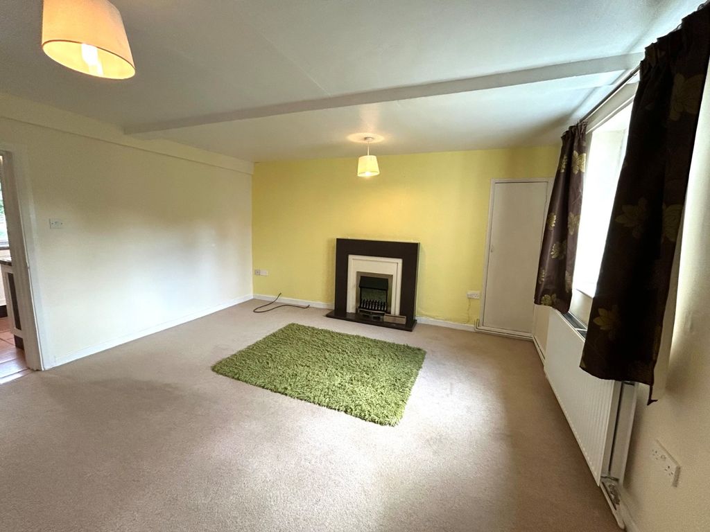 Property photo 2 of 19 Picture No. 04