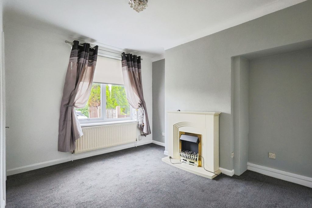 Property photo 2 of 18 Photo