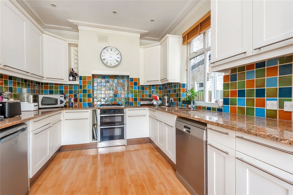 Property photo 3 of 20 Picture No. 07