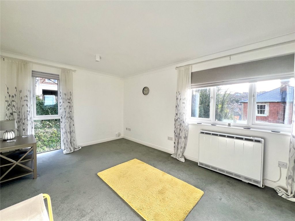 Property photo 2 of 10 Living Room