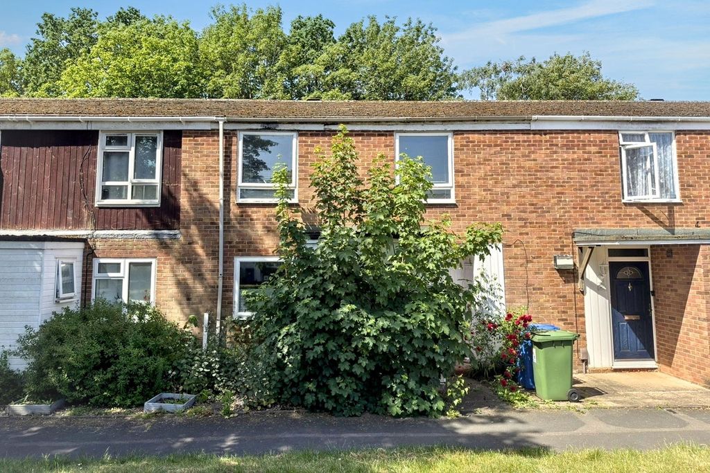 Property photo 1 of 2 96 Holbeck, Bracknell, Berkshire, Rg12 8Xf