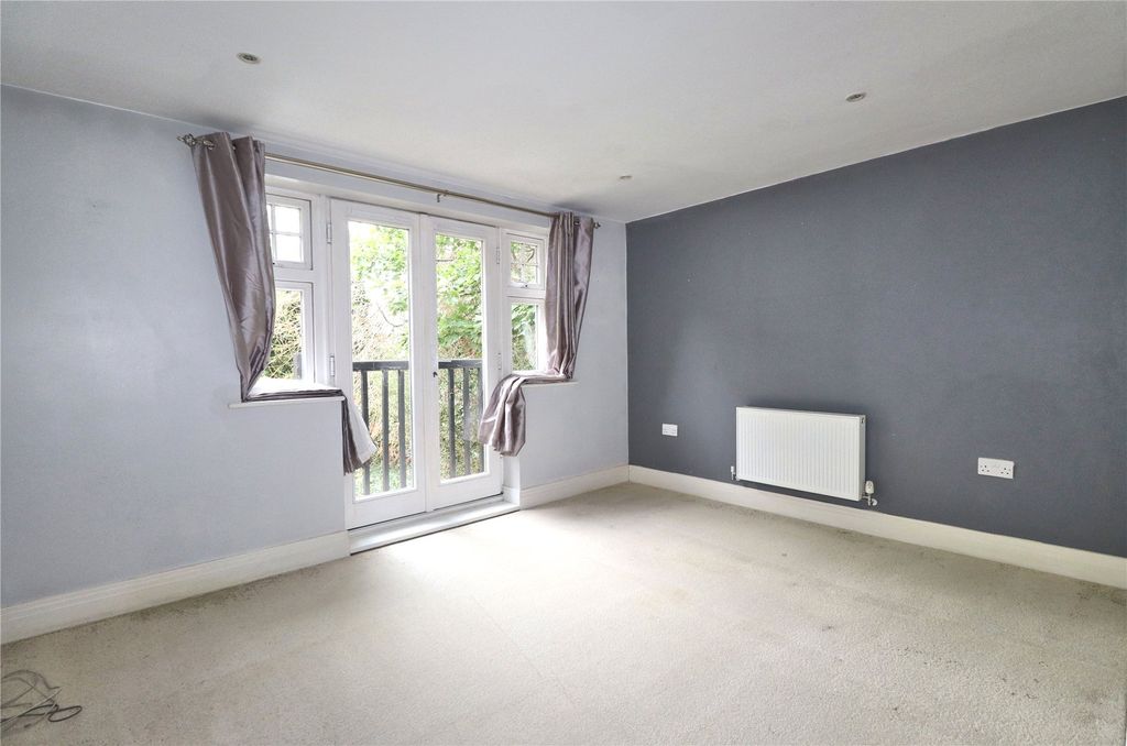 Property photo 3 of 8 Picture No. 07