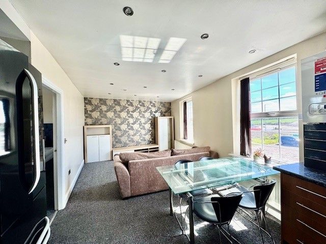 Property photo 3 of 7 Bathroom