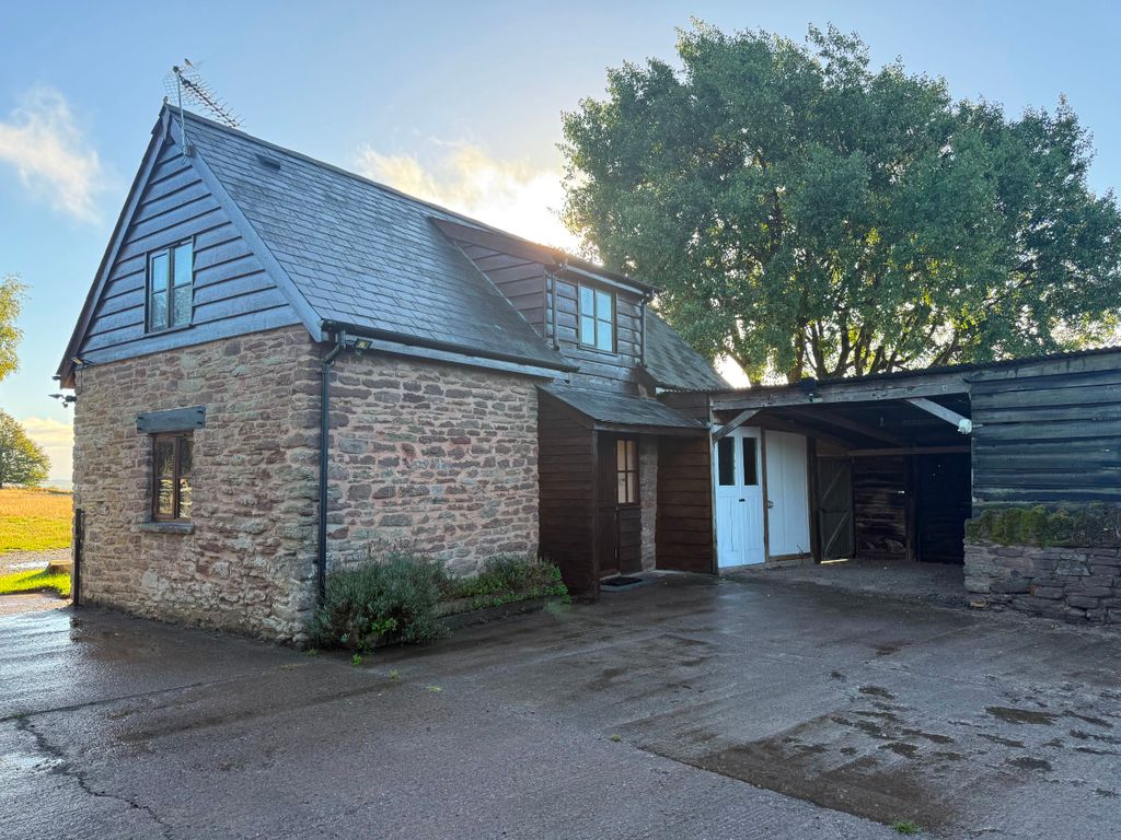 Property photo 2 of 18