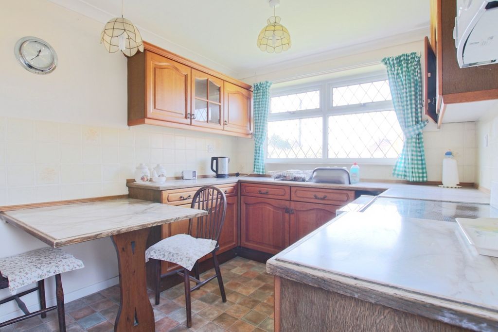 Property photo 3 of 14 4584114