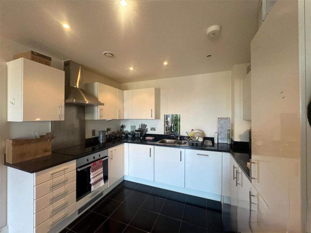 Property photo 3 of 6