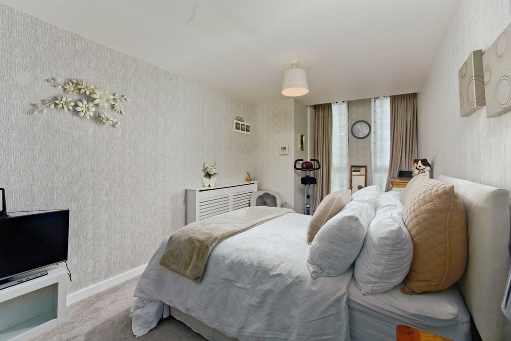 Property photo 1 of 15 Pbox-Img.Jpg