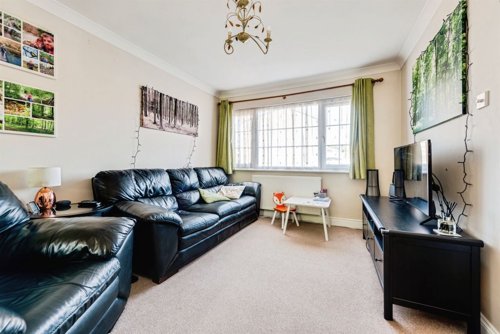 Property photo 2 of 16
