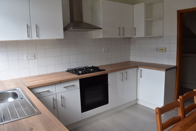 Property photo 3 of 12 Photo 12