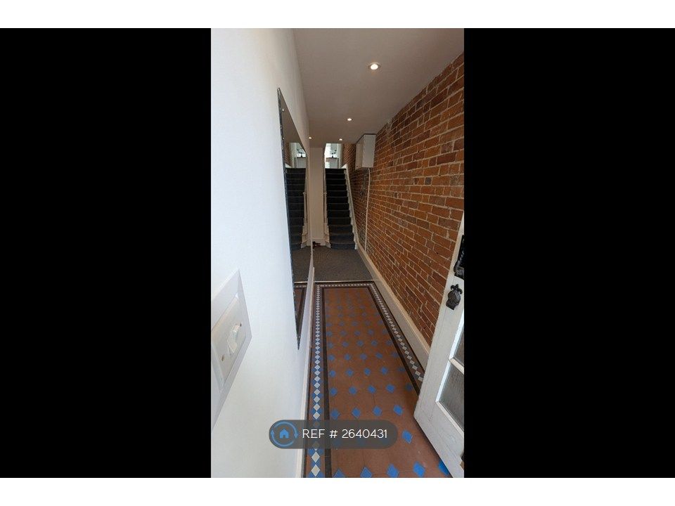 Property photo 1 of 35