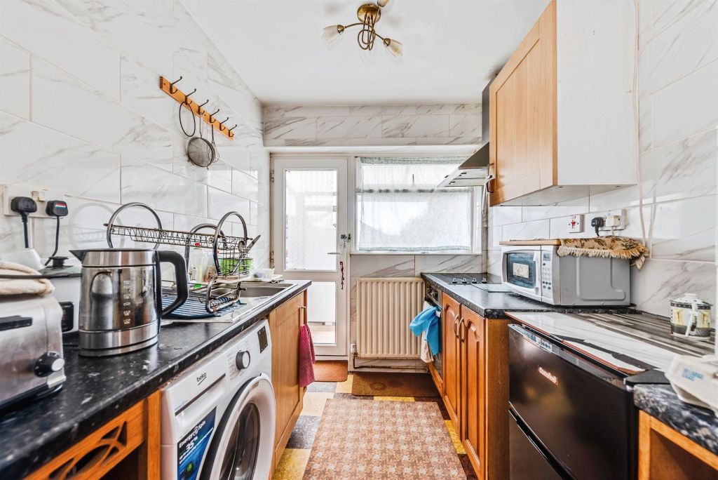 Property photo 2 of 13