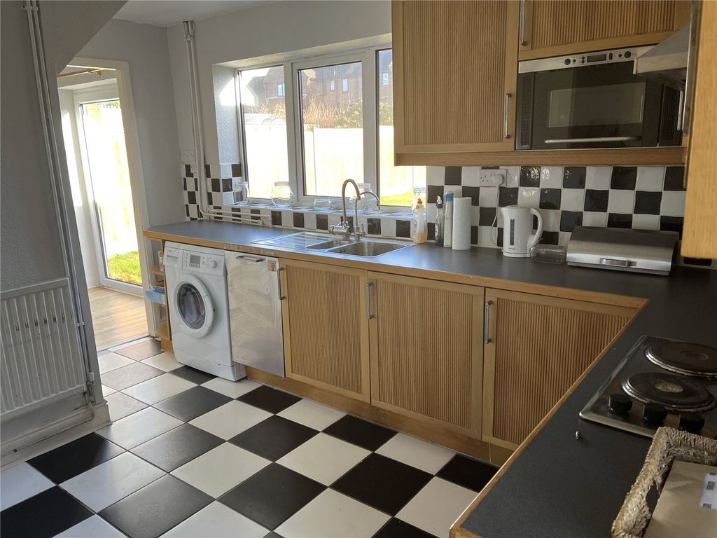 Property photo 3 of 15 Kitchen