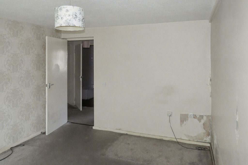 Property photo 3 of 18 42 &amp; 43 Marlfield Close, Ingol, Preston, Lancashire, Pr2 7Al